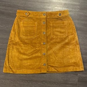 Madewell-Corduroy mini skirt. Size 8